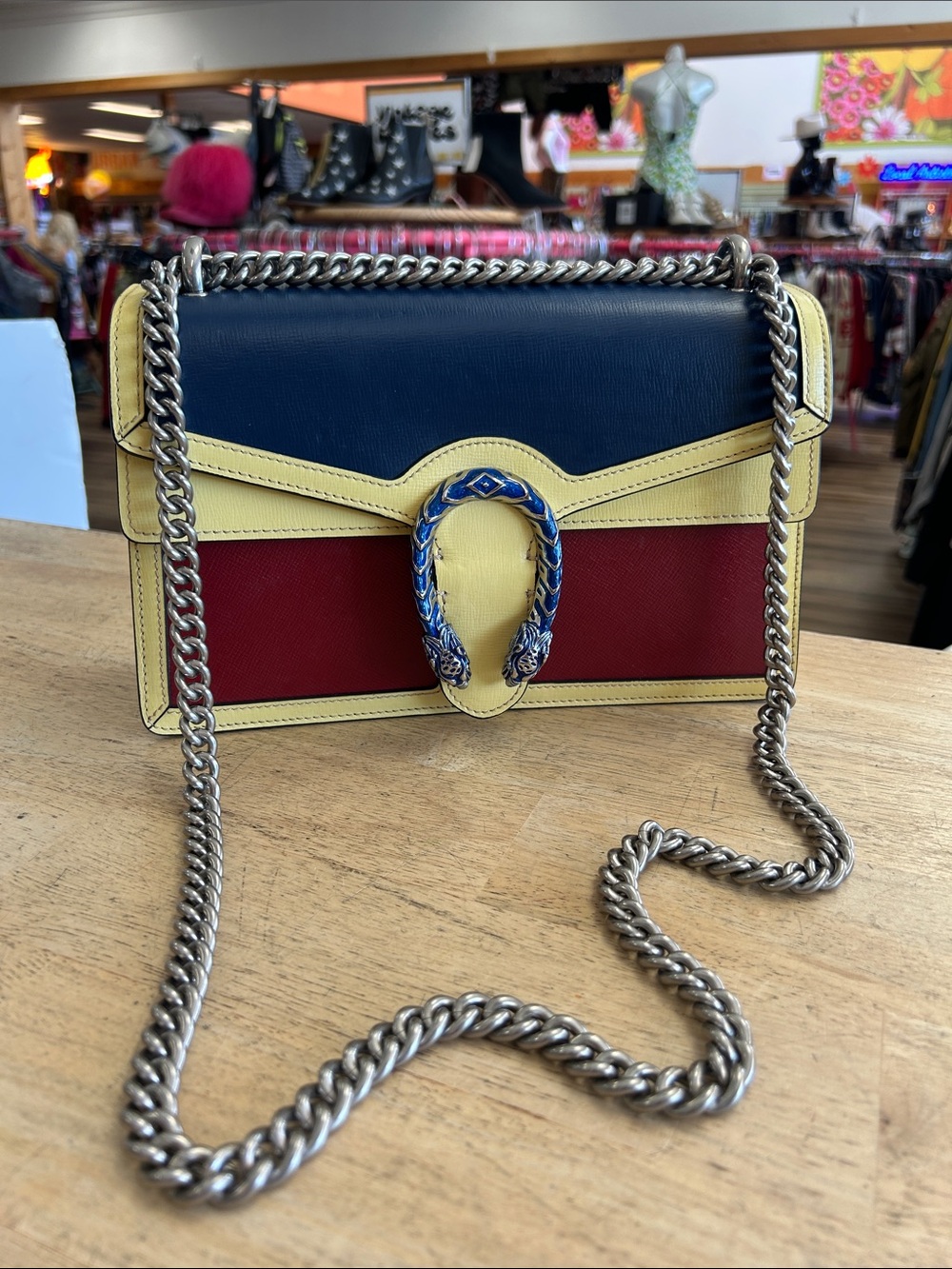 Gucci Dionysus Tri-Color Chain shoulder Bag in Navy, Red & Yellow
